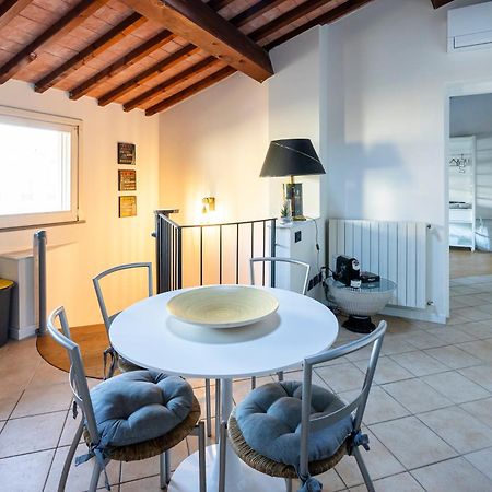 I Bimbi Apartments Livorno Bagian luar foto