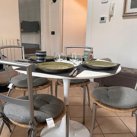 I Bimbi Apartments Livorno Bagian luar foto