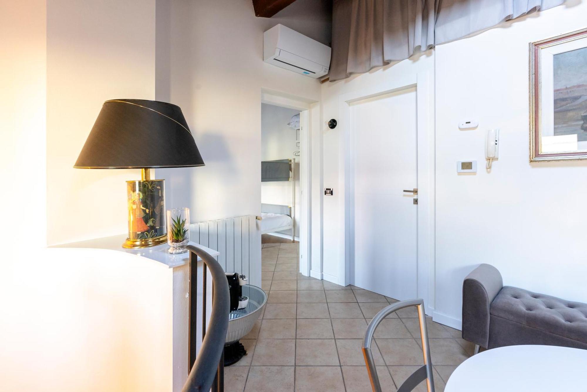 I Bimbi Apartments Livorno Bagian luar foto
